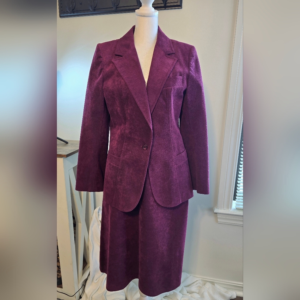 Count Romi Ltd Vintage Ultra Suede Fabric Single Breast Suit Women's Size 12